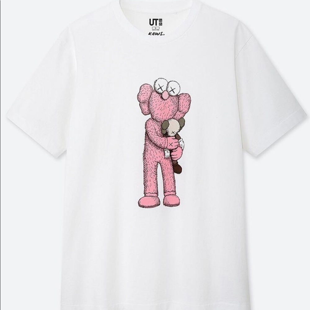 Uniqlo x Kaws *NEW* size L